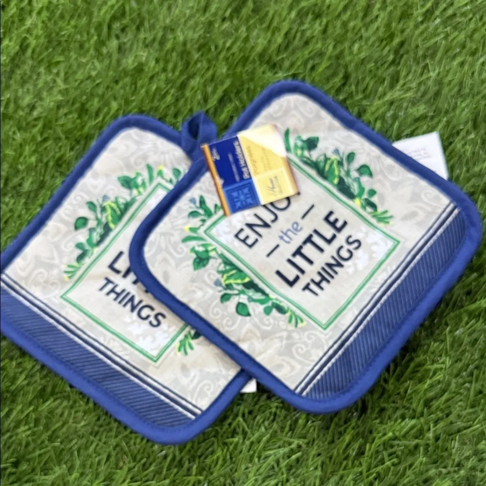 Enjoy the Little Things - PotHolders - Set of 2